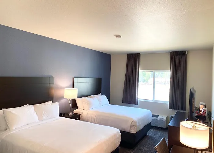 Cobblestone Inn & Suites - Forest City